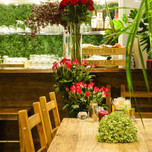 緑に囲まれた贅沢空間！東京のお花屋さんカフェ「ohana」