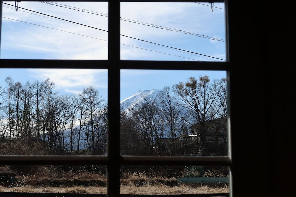 客室内のダイニングエリア