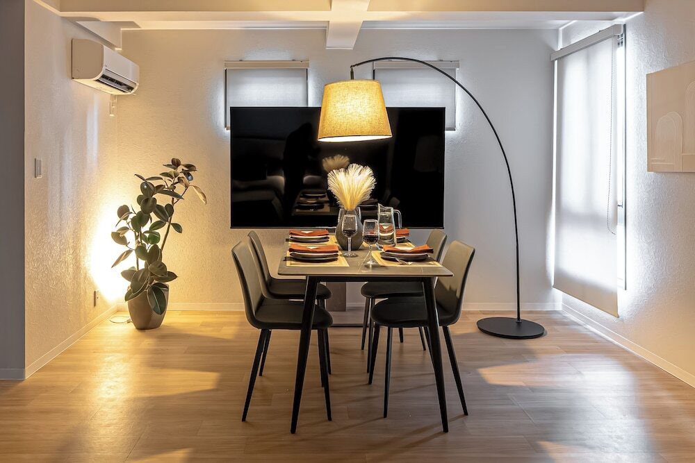 客室内のダイニングエリア