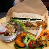 アールケイ ガーデン（アールケイガーデン）