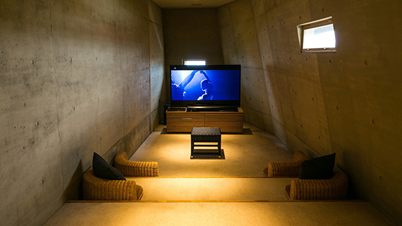 ライブラリーやシアタールームなどホテル滞在を満喫♩4069416