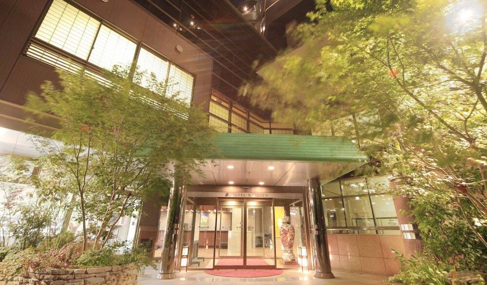 エントランス / 2