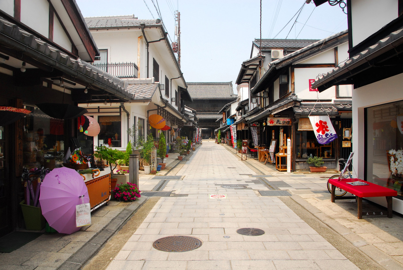 滋賀の長浜御坊表参道の情緒ある街並み