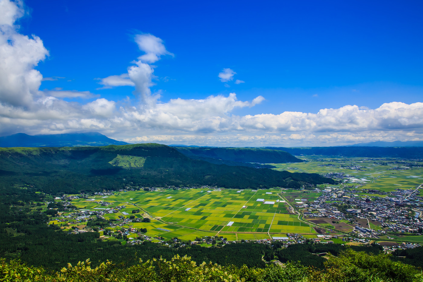 兜岩展望所からの眺め　阿蘇ミルクロード