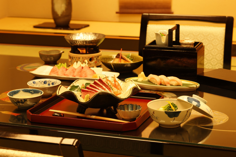 部屋食でとことんマイペースに過ごす3517576