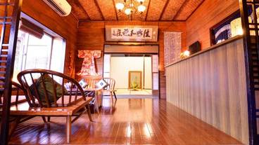 内部エントランス / 3