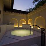 フォトジェニックな「絹の湯」 / 1