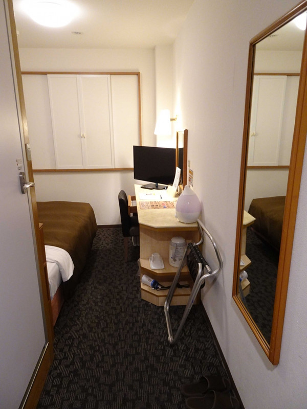 部屋を入るとこんな感じ