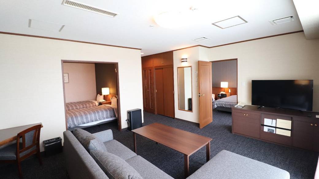 リビングフォース / 3