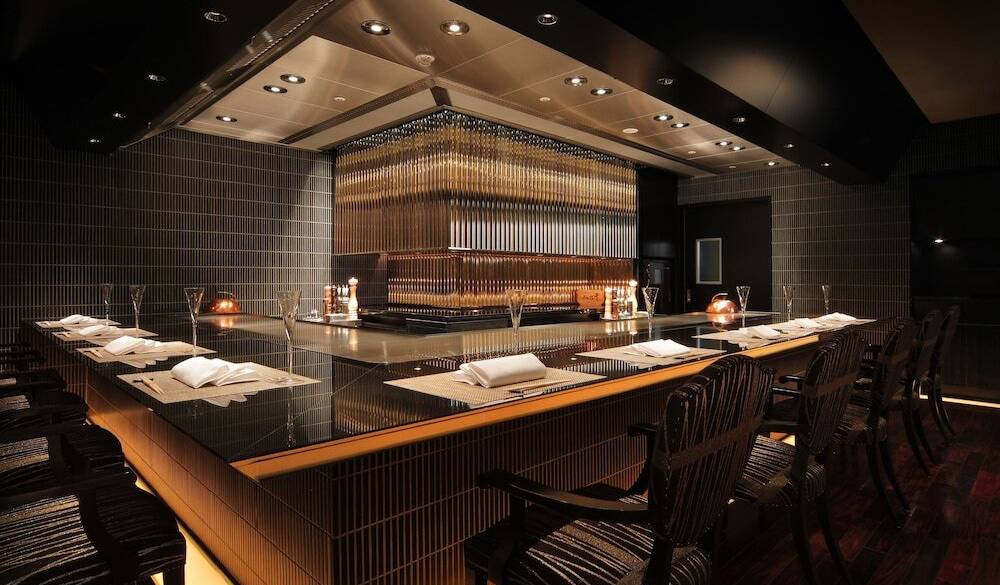 はや瀬 鉄板焼カウンター / 3