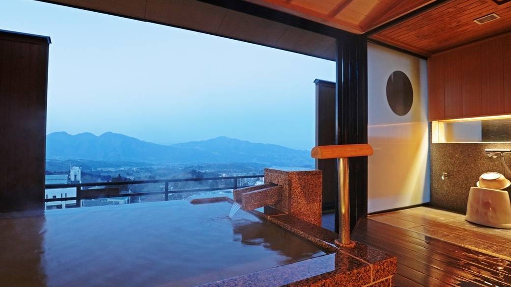 朝風呂に入って
爽やかな目覚めを / 1