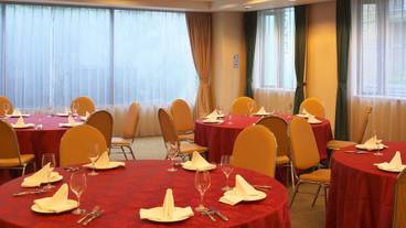 ボールルーム / 10