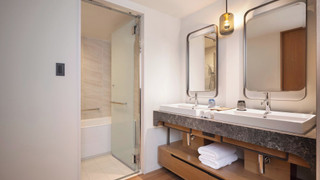 デラックス ルーム キングベッド 1 台