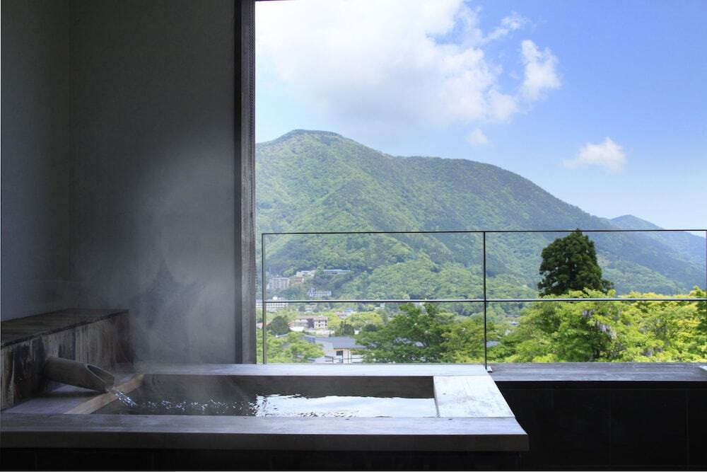 全14室の隠れ家。露天風呂で疲れを解きほぐす4065041