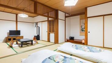 客室 / 29