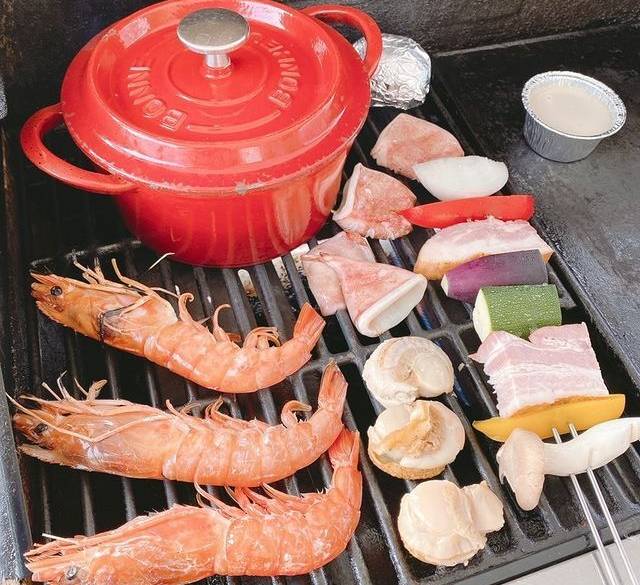 夕食は準備要らず
手軽にバーベキュー / 2