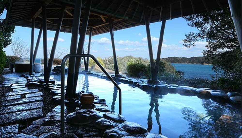 伊勢湾を望む純和風旅館！プールや海水浴で遊び尽くそう4375275