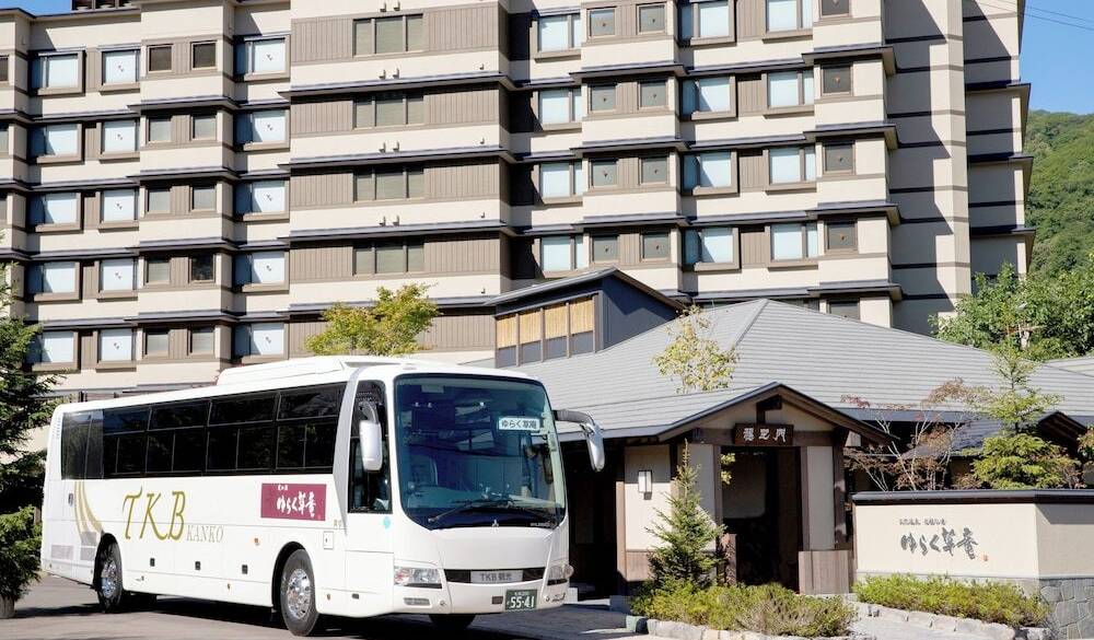 ホテル無料送迎バス / 3