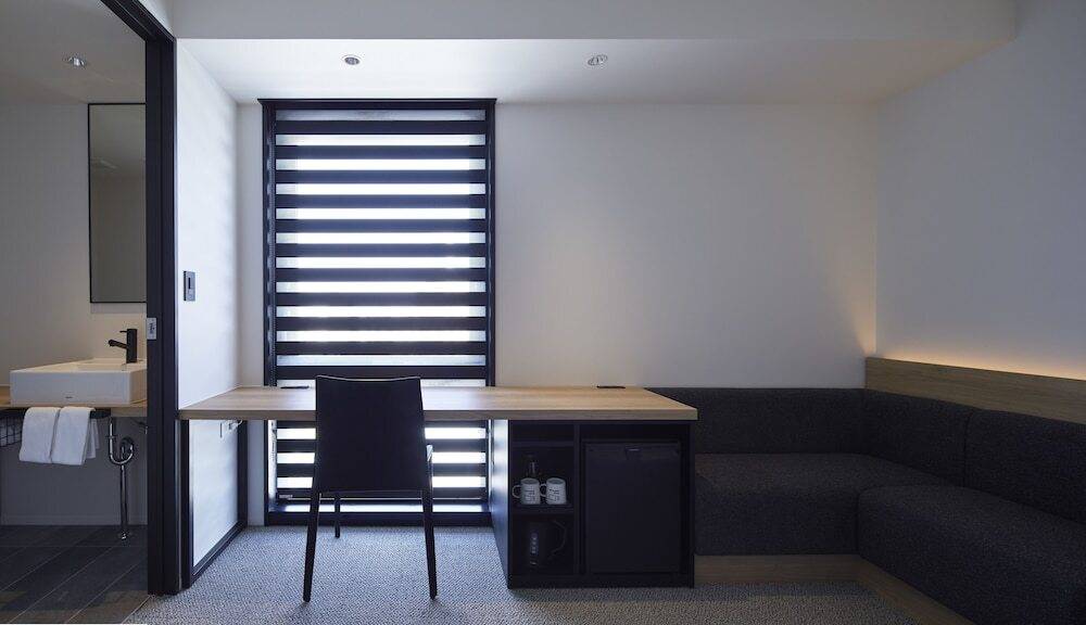 客室内のデスクスペース / 3