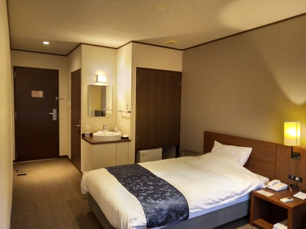 部屋の入口側です。