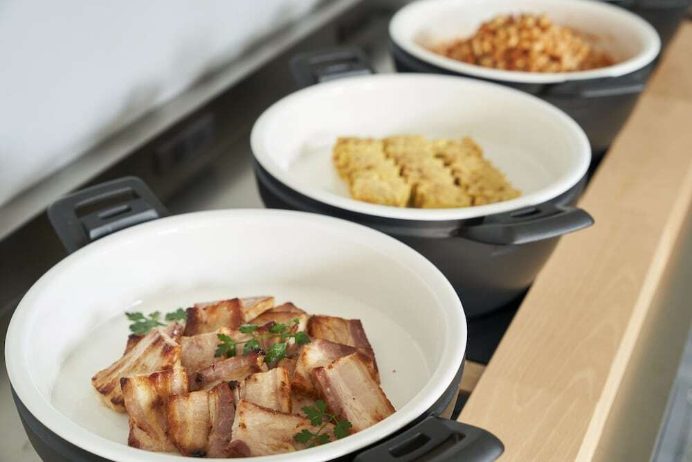 朝食ビュッフェ