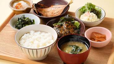 朝食 / 8