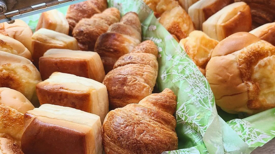 朝食バイキング/パン