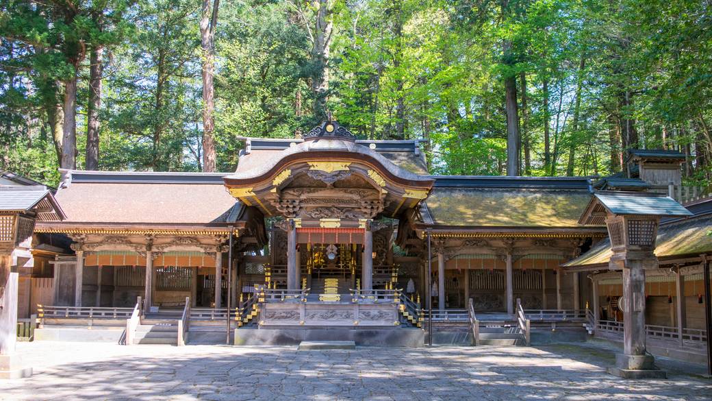 諏訪大社上社本宮 / 1