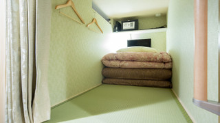 カプセルタイプ男女混合ドミトリー 2連コネクティングルーム 禁煙 (カプセルの間仕切りは開閉可能)