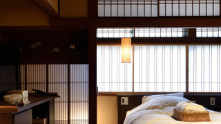 銀朱(京町屋ツイン風和室)