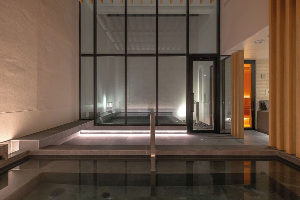 洗練されたスパでのんびり。緑に包まれるおしゃれホテル4287480