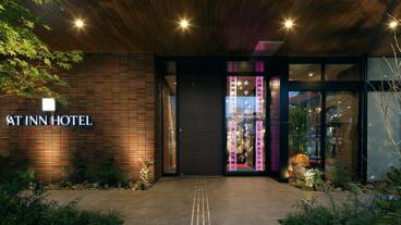 施設の入り口 / 23