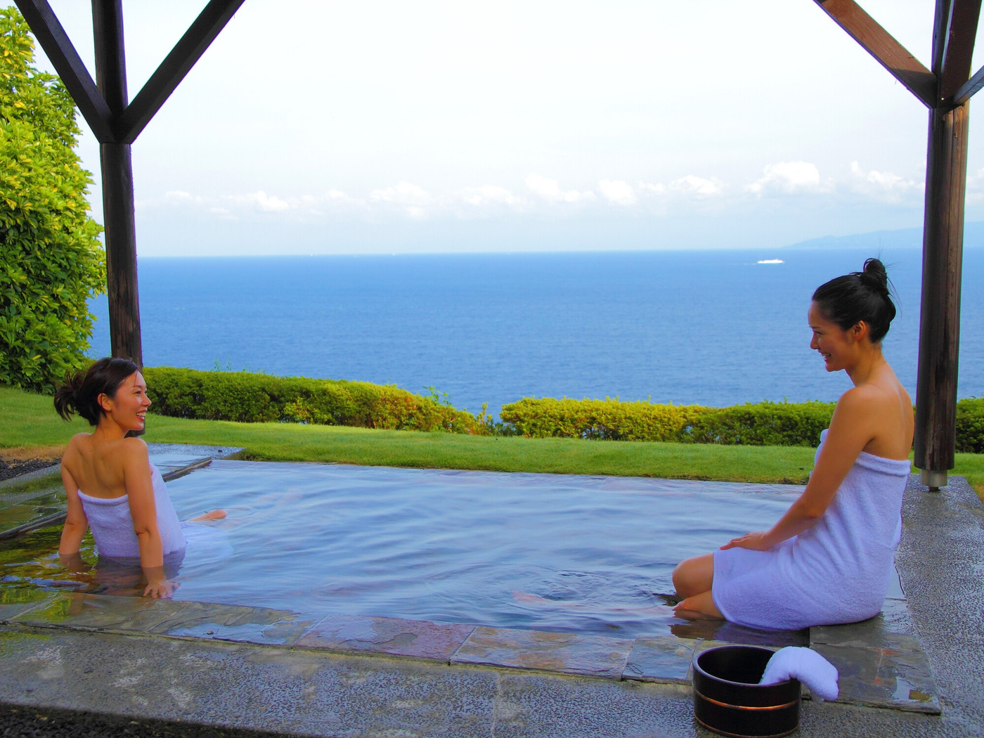 趣のある古民家調の離れでリラックス！絶景温泉を一人占めできるお宿3463576