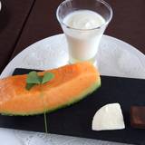 景色もご馳走
しみじみ美味しい朝食 / 3