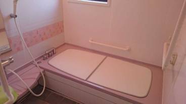 深めの浴槽 / 10