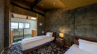 ファミリー ハウス