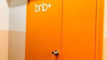 内部エントランス / 2