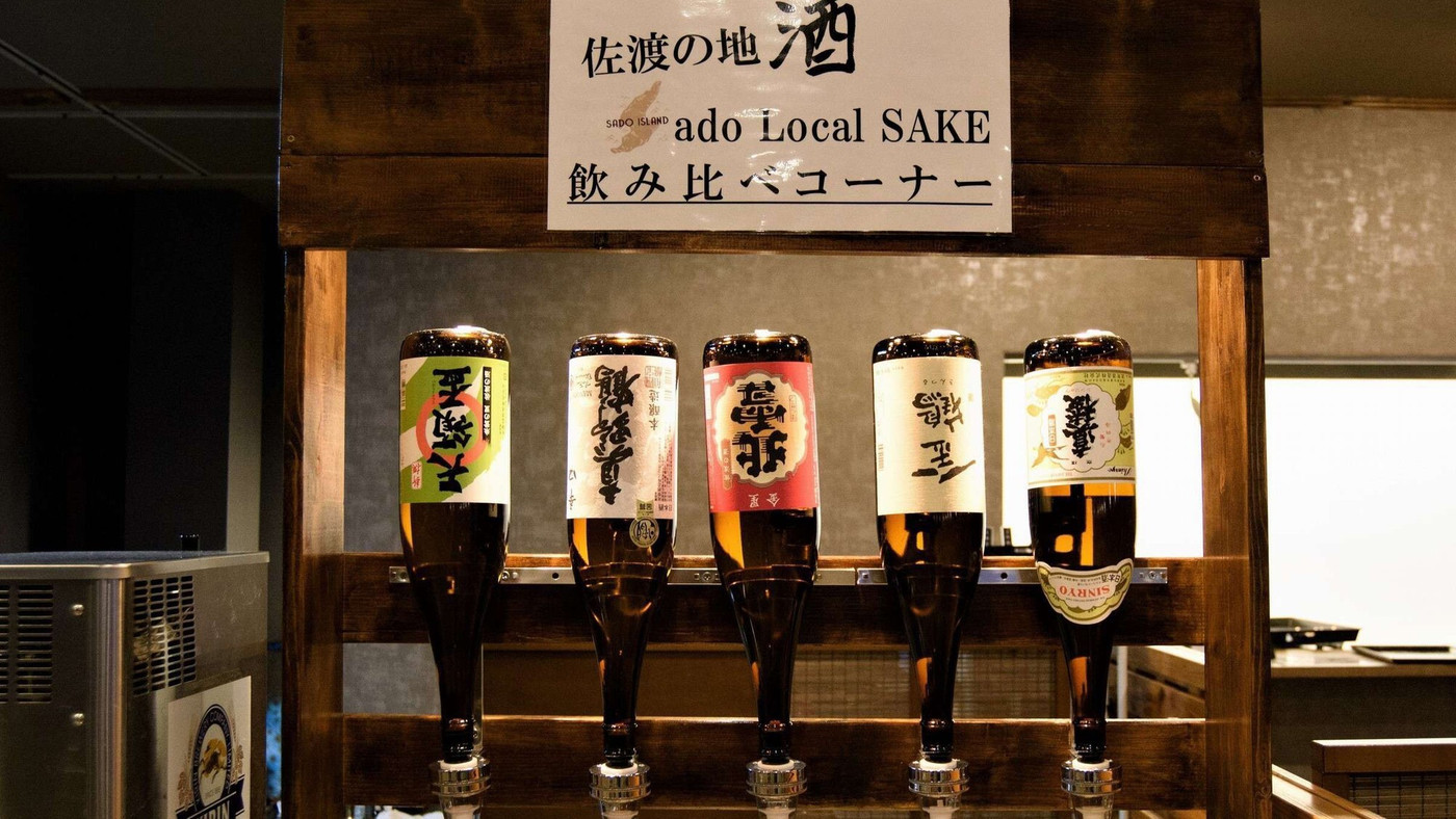 日本海に沈む夕陽に息を飲む♡絶景の佐渡島リゾート3491888