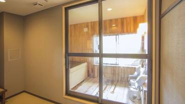 屋内スパ浴槽 / 1