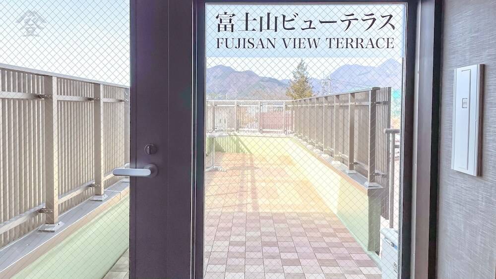 本館 富士山ビューテラス / 3