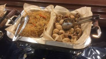 食事・飲み物 / 3