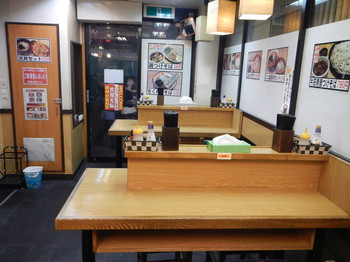 「かくや 鶯谷店」内観 599066 店内の様子
