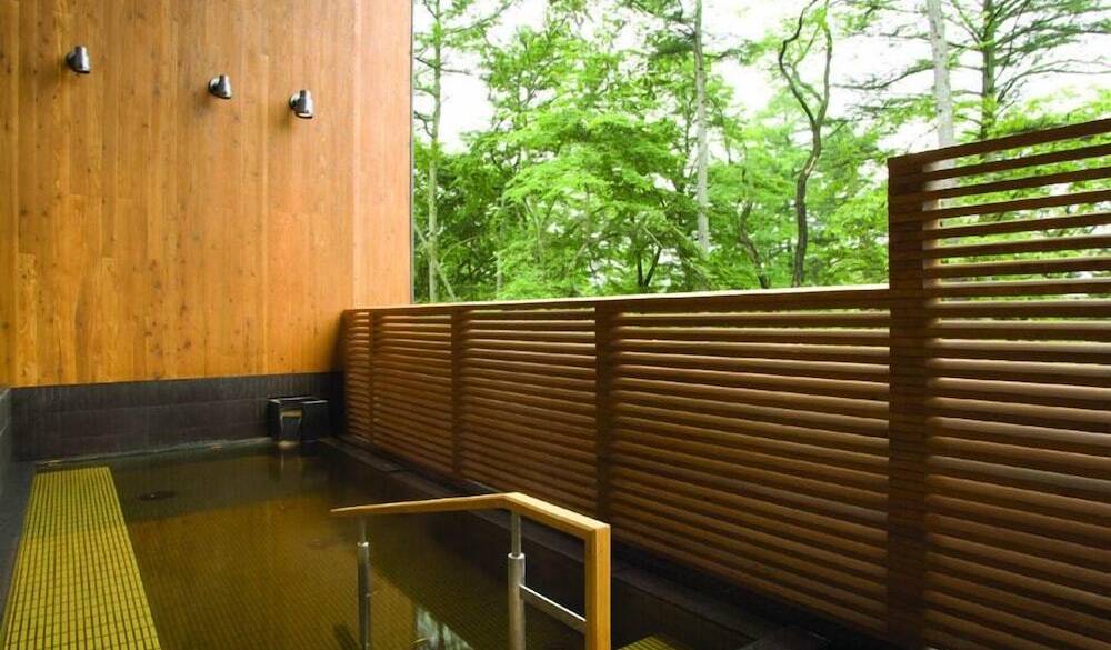 フォレスト ホット スプリング / 2