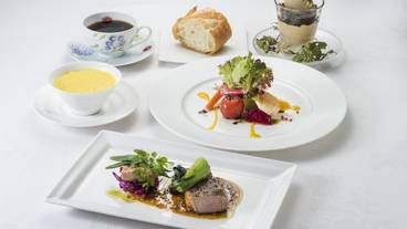 食事・飲み物 / 5