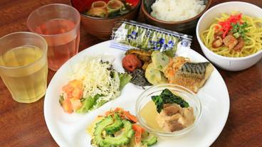 食事・飲み物 / 6