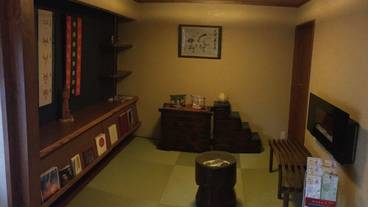 内部エントランス / 2