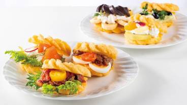 朝食スペース / 13