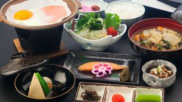 食事・飲み物 / 2