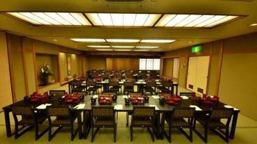 ボールルーム / 6