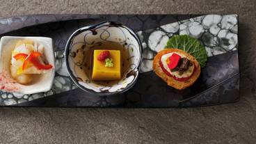 食事・飲み物 / 3